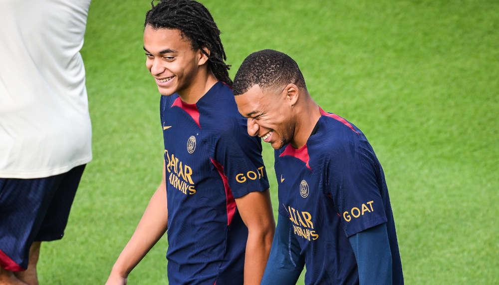 Der kleine Bruder von Kylian Mbappé steht erstmals im PSG-Kader
