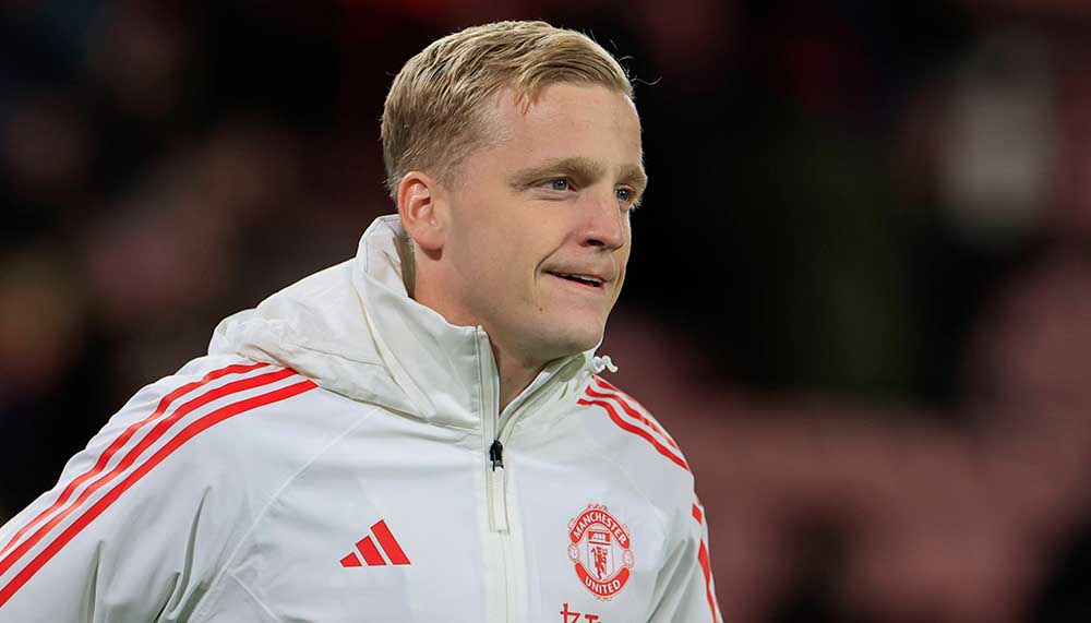 Bei ManUnited außen vor: Van de Beek spricht über Wechsel