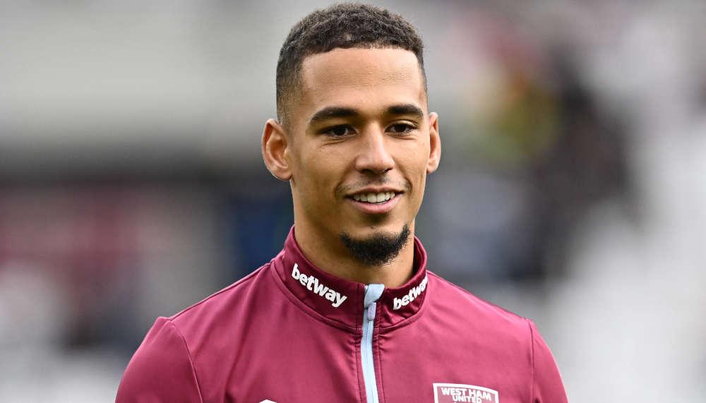 Bayern-Coach Thomas Tuchel sucht das Gespräch mit Thilo Kehrer