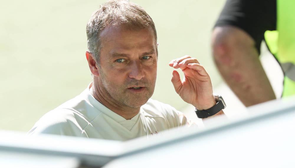 Hansi Flick lässt sich jetzt von Pini Zahavi beraten