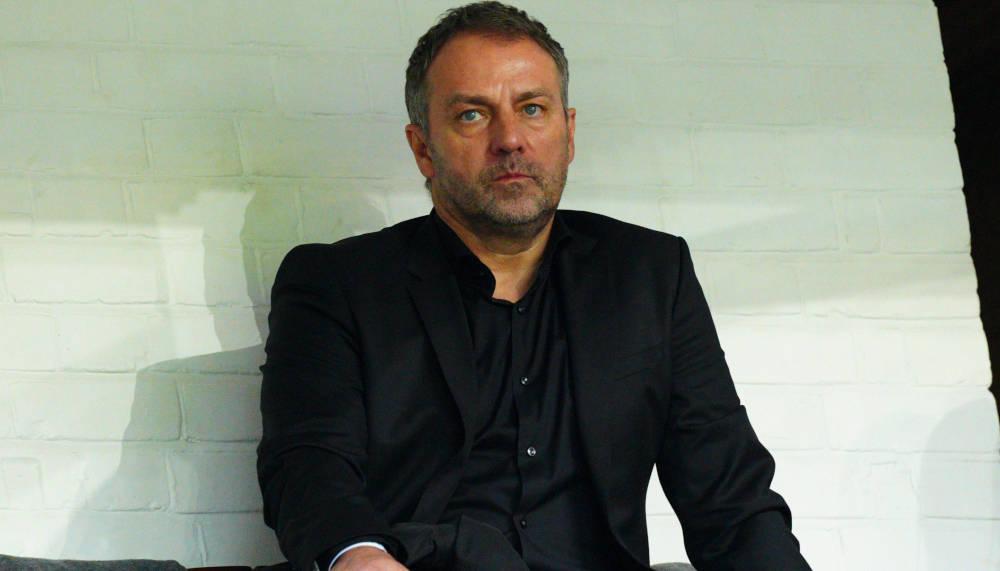 Hansi Flick spekuliert weiterhin auf Barça-Job