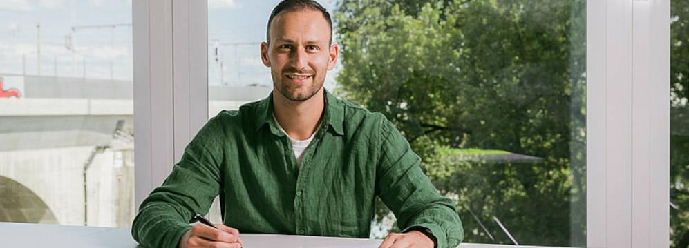 Der FC Basel verlängert langfristig mit Ersatzkeeper Mirko Salvi