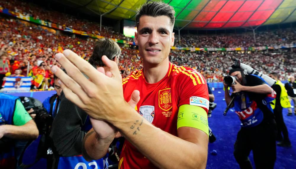 Europameister Alvaro Morata in Kürze zum Medizintest bei Milan