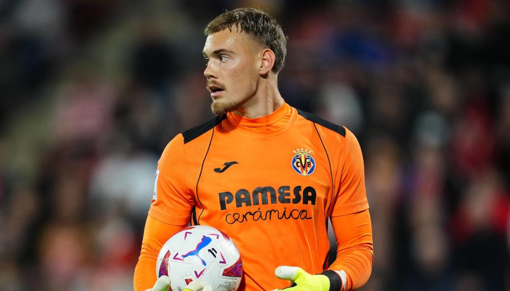 Chelsea verpflichtet Villarreal-Goalie Jørgensen für