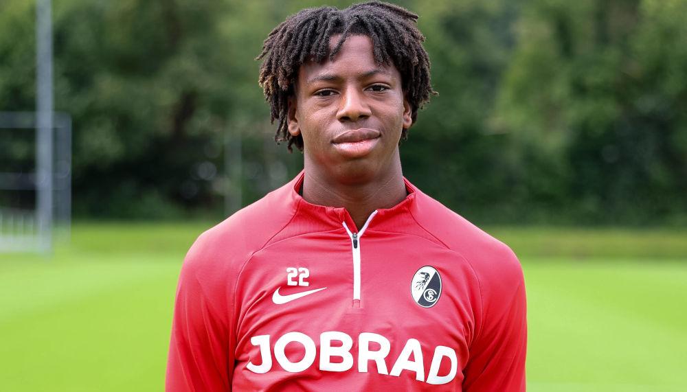 Der SC Freiburg befördert zwei junge Schweizer zu den Profis