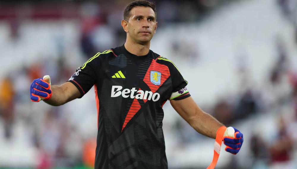 Weltmeister-Goalie Emiliano Martinez verlängert