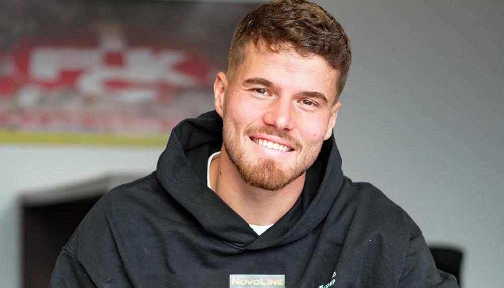 Schweizer Verteidiger Jan Elvedi unterschreibt neuen Vertrag