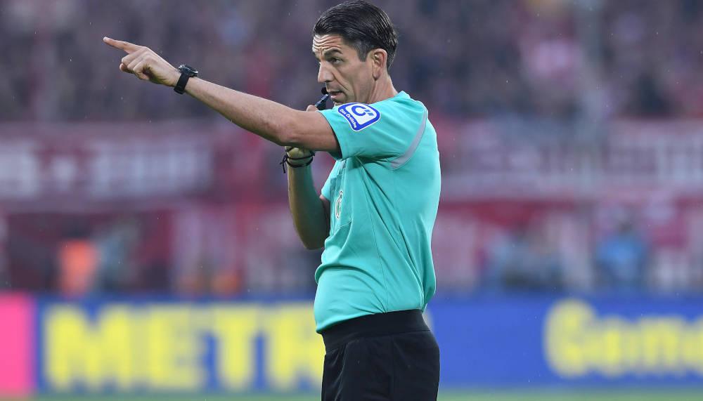 Was verdient ein Bundesliga-Schiedsrichter? Unglaubliche Zahlen enthüllt!