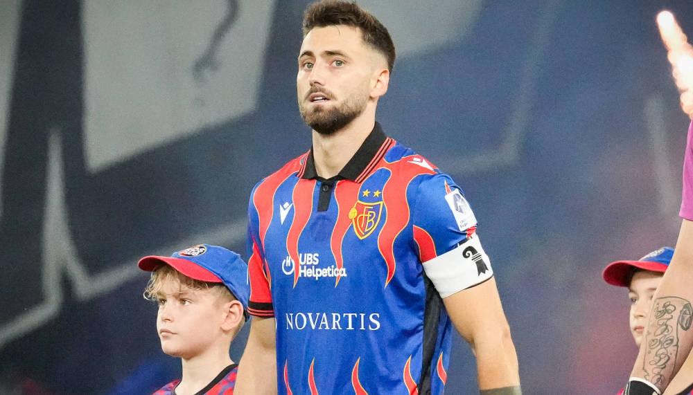 FCB-Captain Schmid hat eine Frage an Murat Yakin