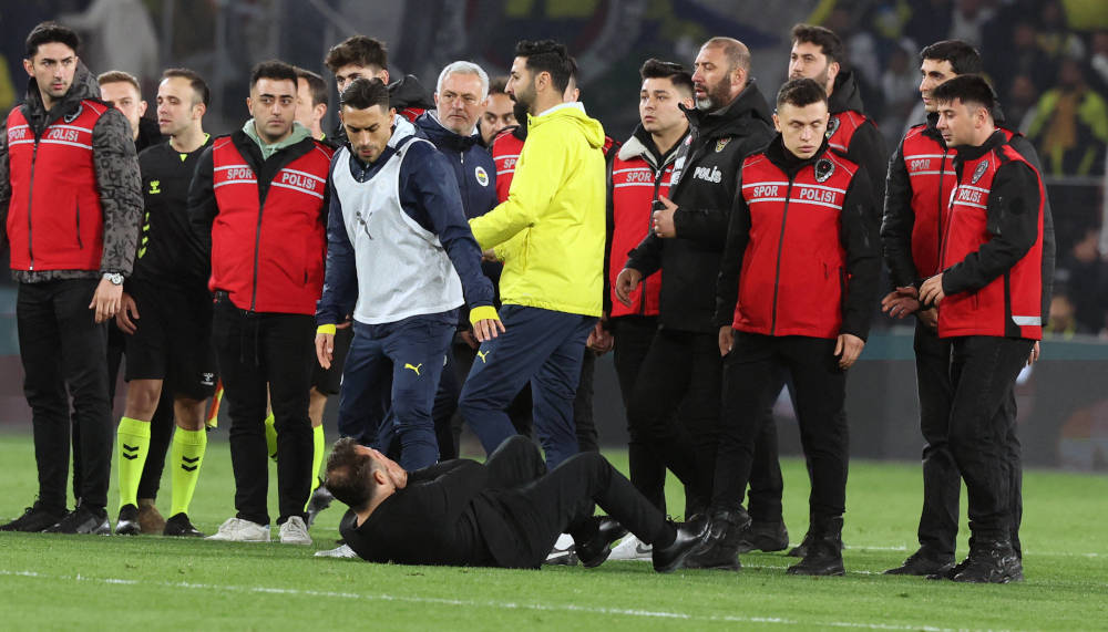 José Mourinho sorgt nach Pokal-Aus gegen Galatasaray für Eklat