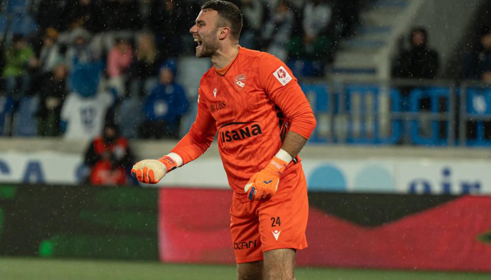 Deutsche Scouts beboachten Thun-Goalie Niklas Steffen