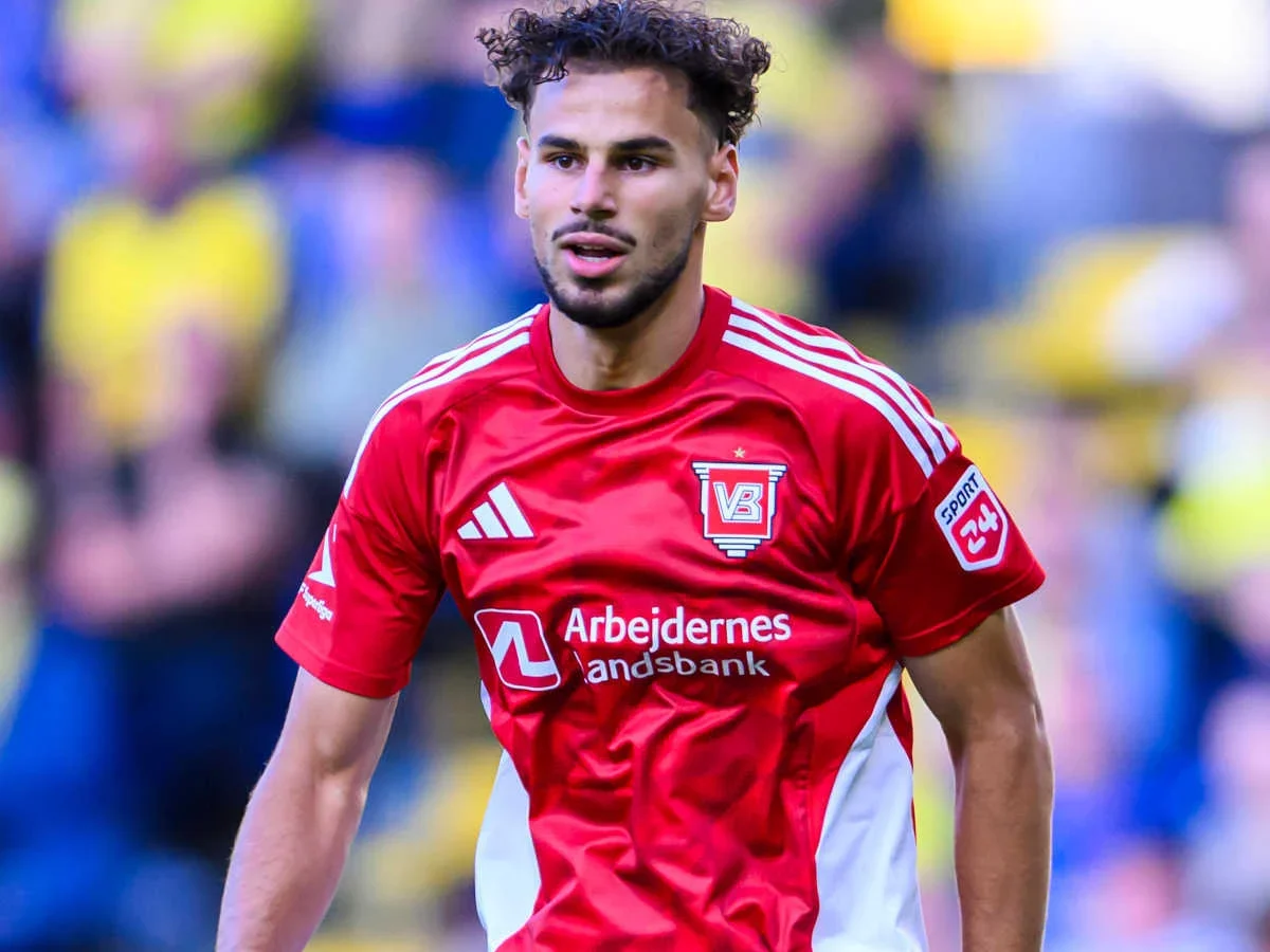 Der FC Basel ist an algerischem Sturmtalent Chiakha dran