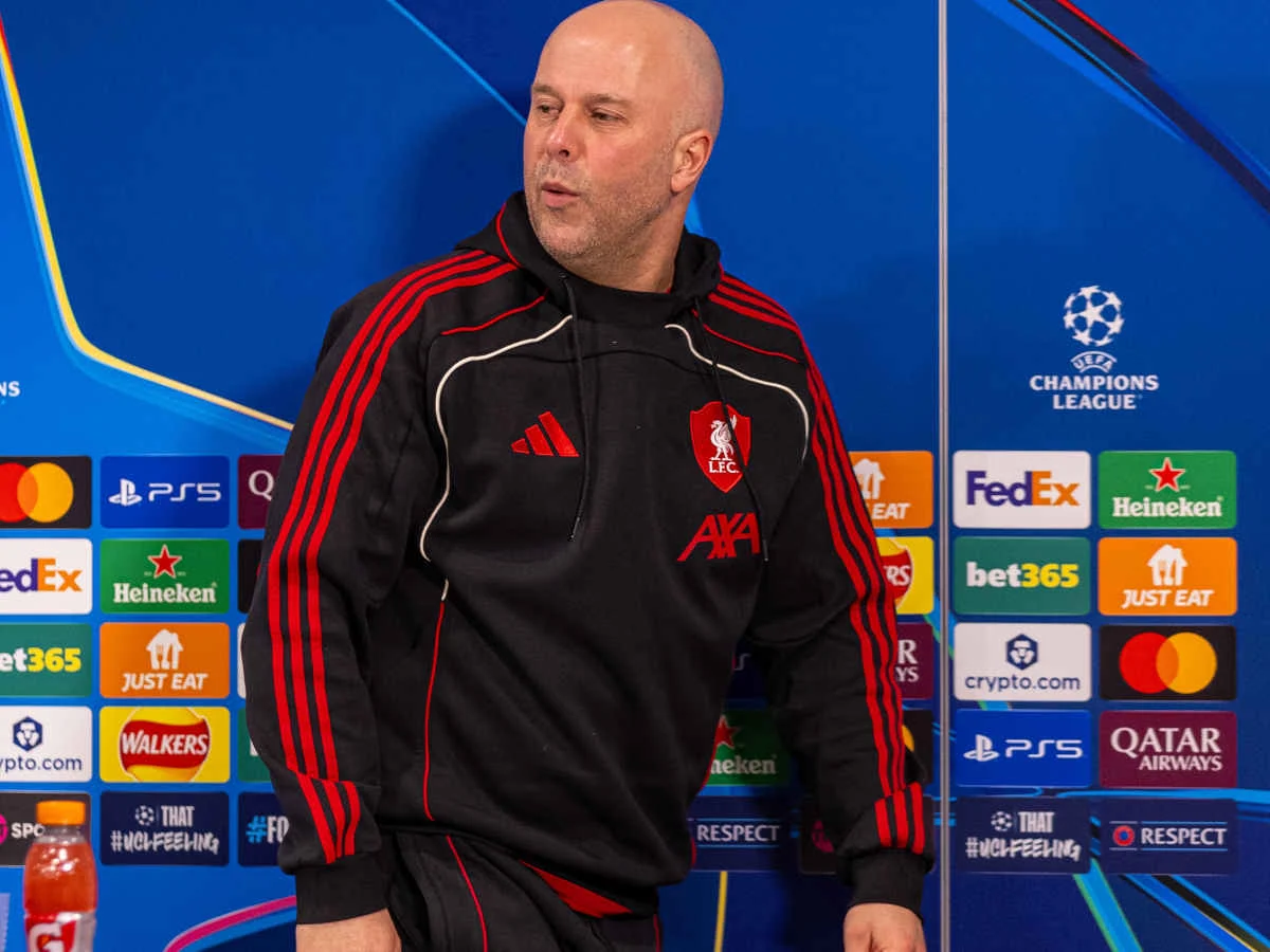 Liverpool setzt Trainer Arne Slot eine neue Deadline