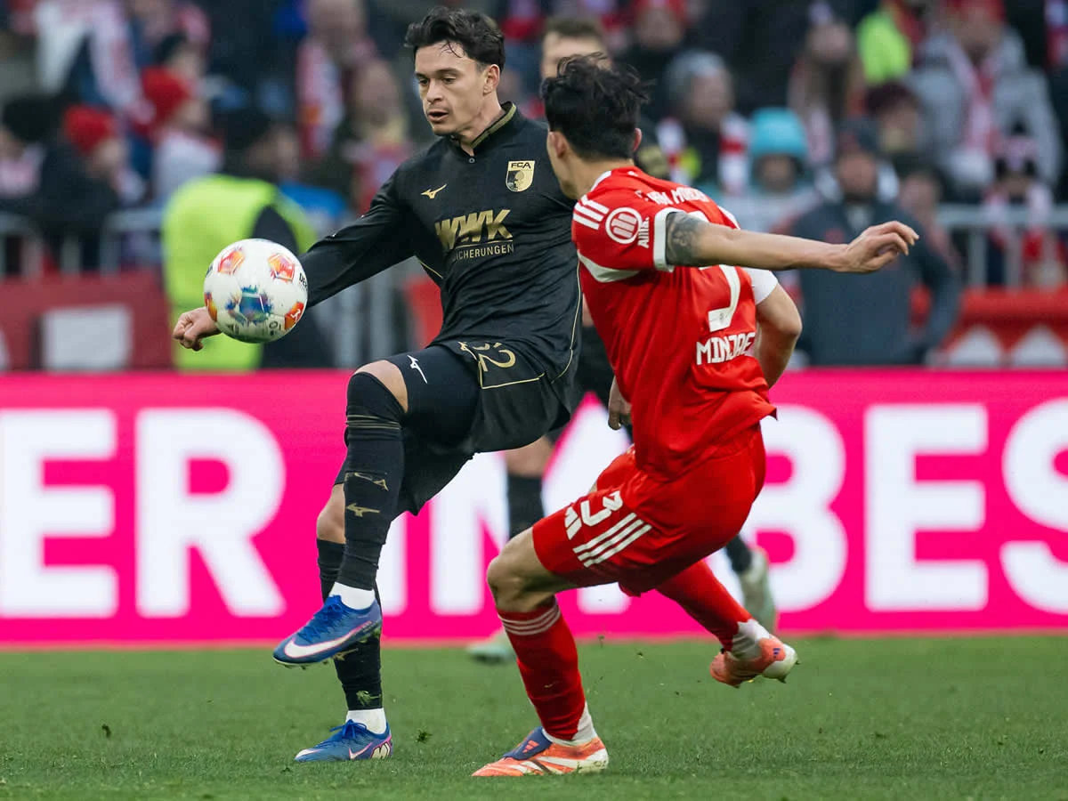 Augsburg-Schweizer knacken die Bayern, Aurèle Amenda mit Eigentor