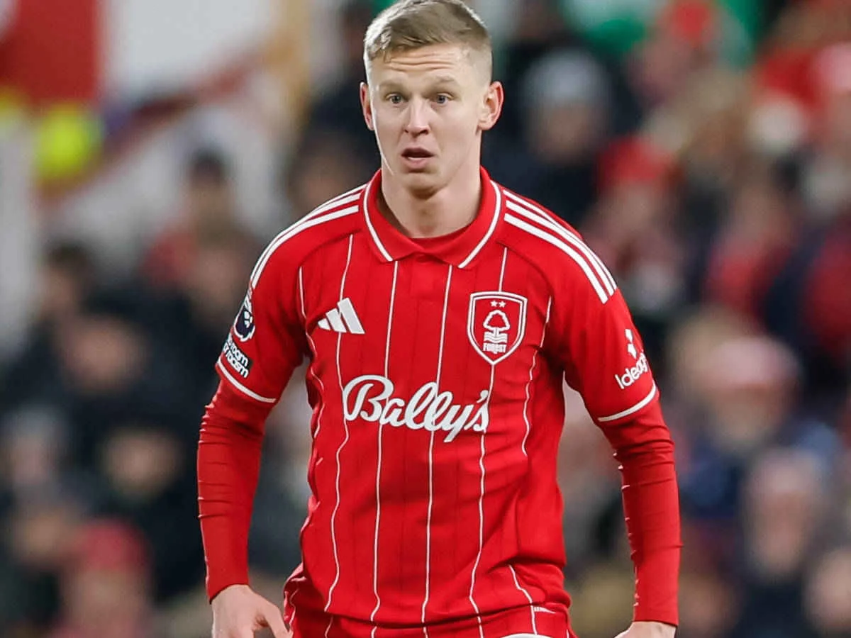 Arsenal-Profi Zinchenko zum Medizintest bei Ajax