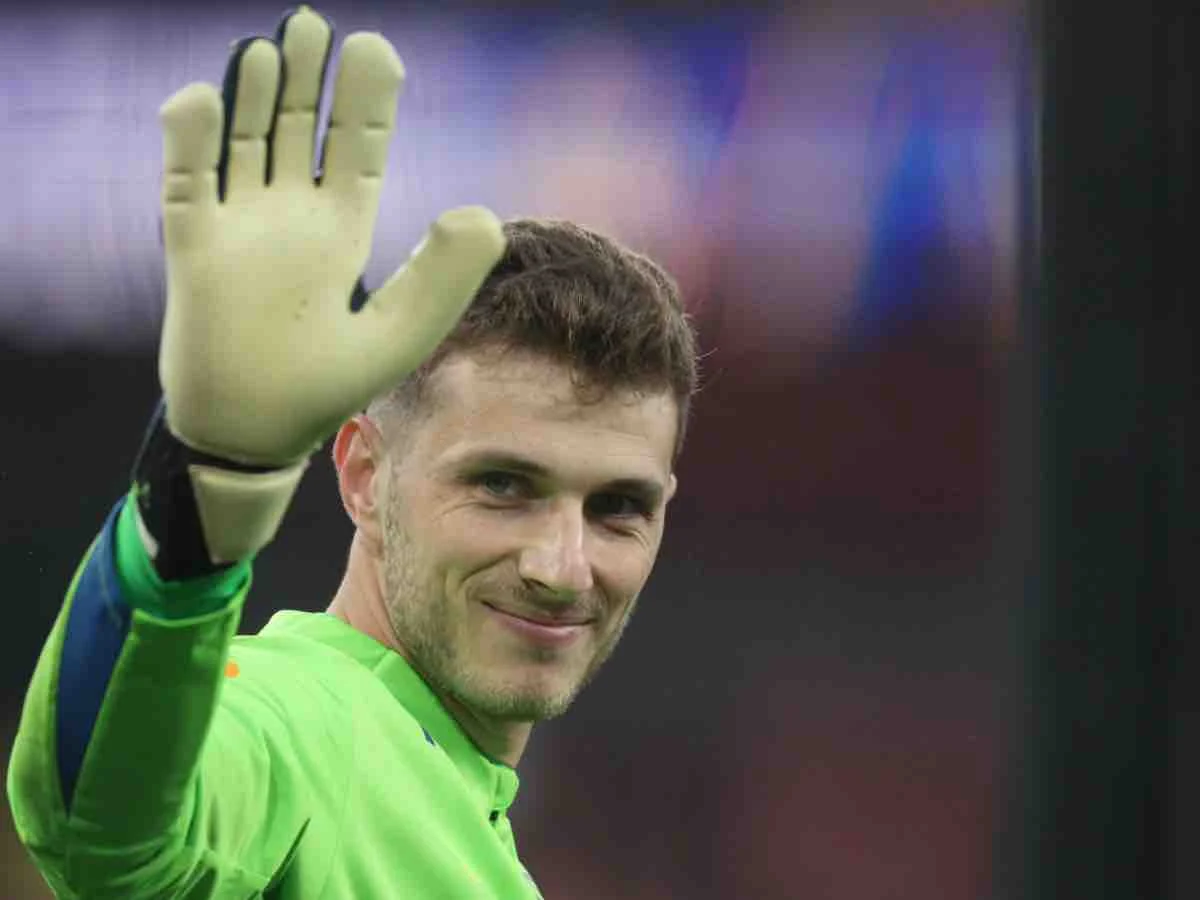 Genua legt Angebot für Al-Nassr-Torhüter Bento vor