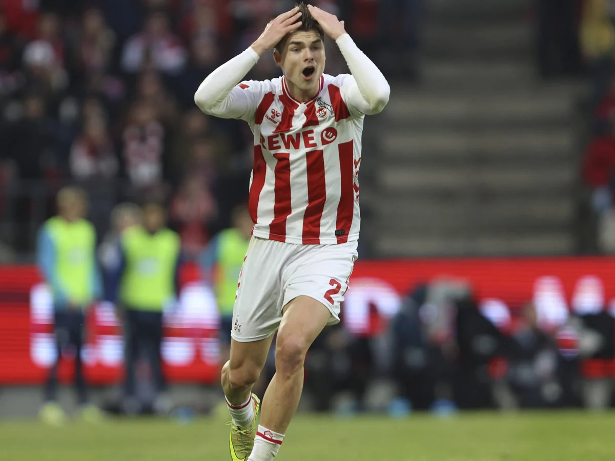 Joël Schmied köpft fast Eigentor, Albian Hajdari mit erster Bundesliga-Vorlage