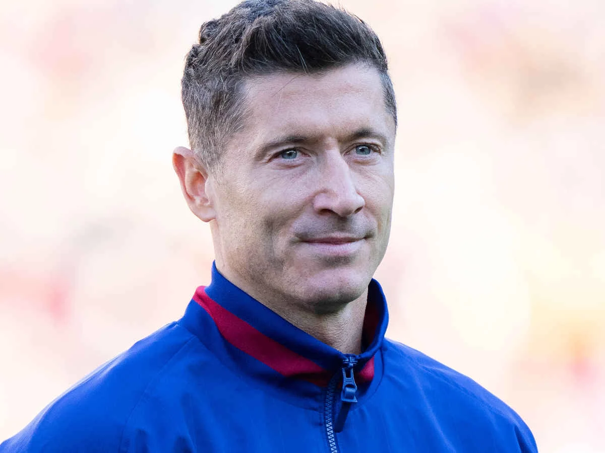 Robert Lewandowski hat Angebote von 5 Klubs vorliegen