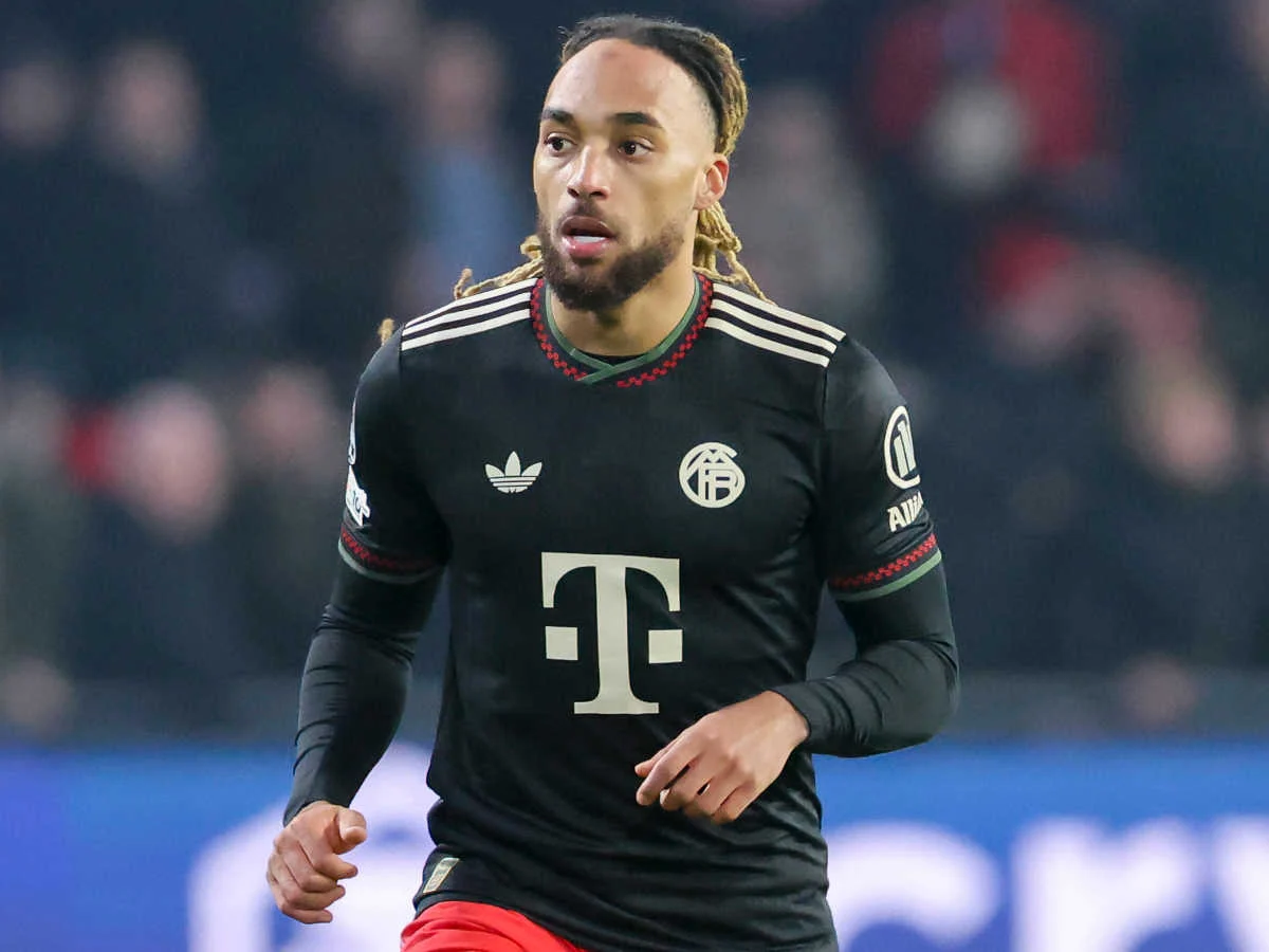 Perfekt: Bayern-Verteidiger Sacha Boey kehrt zu Ex-Klub zurück