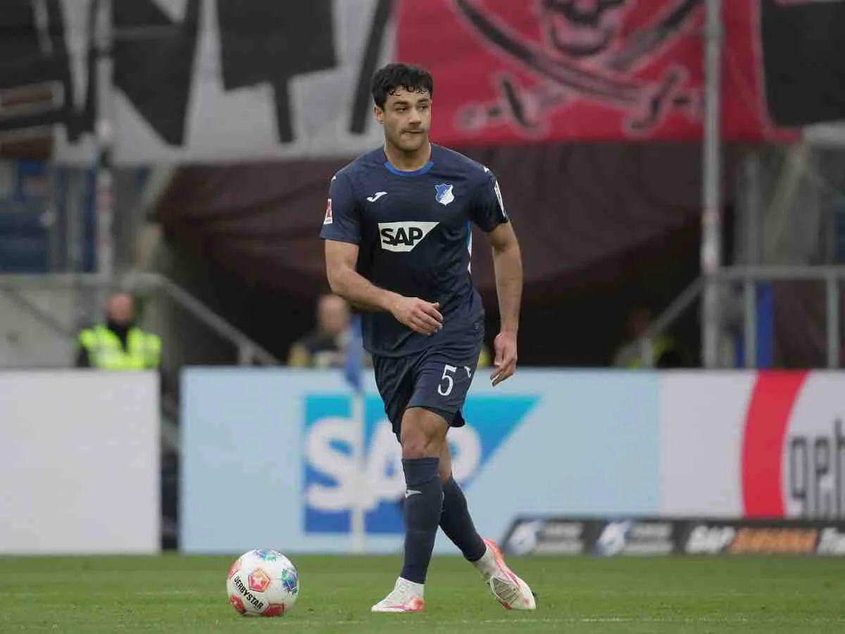 Celtic prüft ablösefreie Verpflichtung von Ozan Kabak
