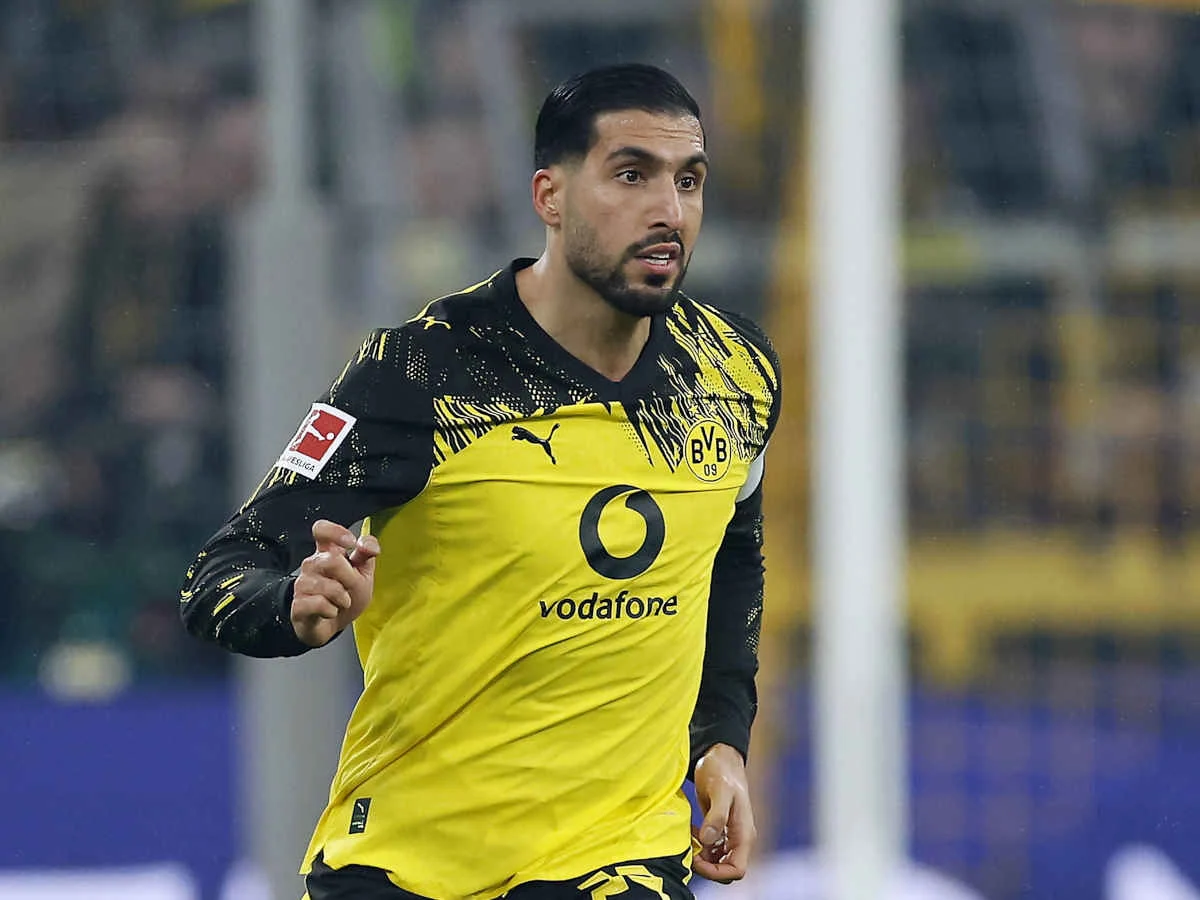 Emre Can unterschreibt seinen neuen Vertrag beim BVB