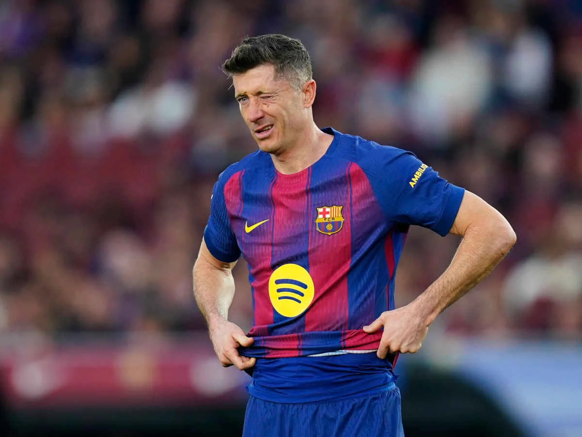 Robert Lewandowski kann wieder spielen – aber nur mit Maske