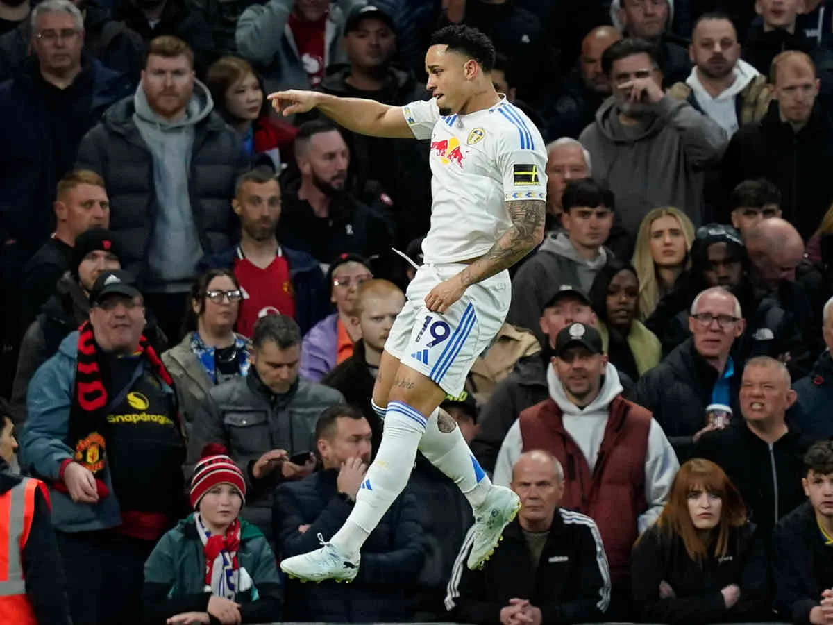 Noah Okafor erzielt im Old Trafford einen sensationellen Doppelpack