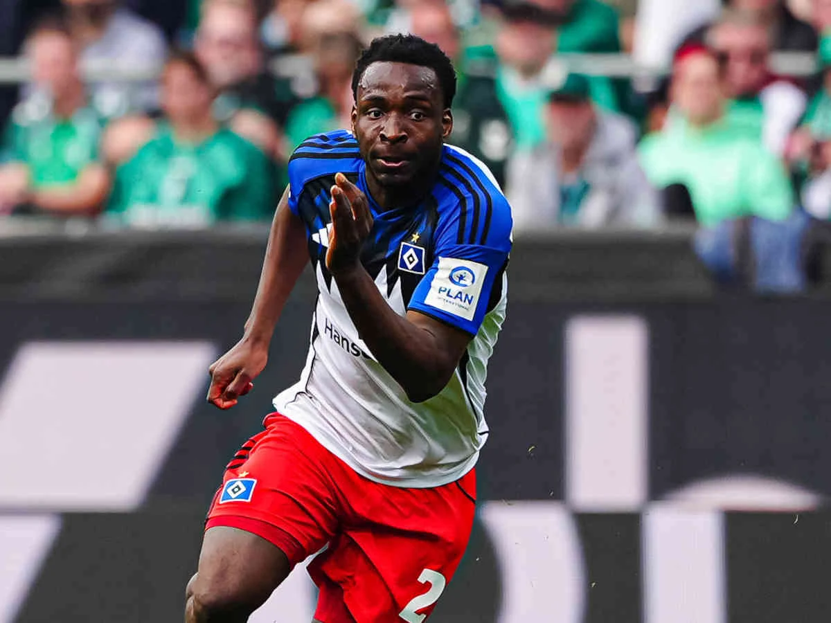 Der HSV hat für die Kaufoption von FCB-Stürmer Philip Otele eine Deadline