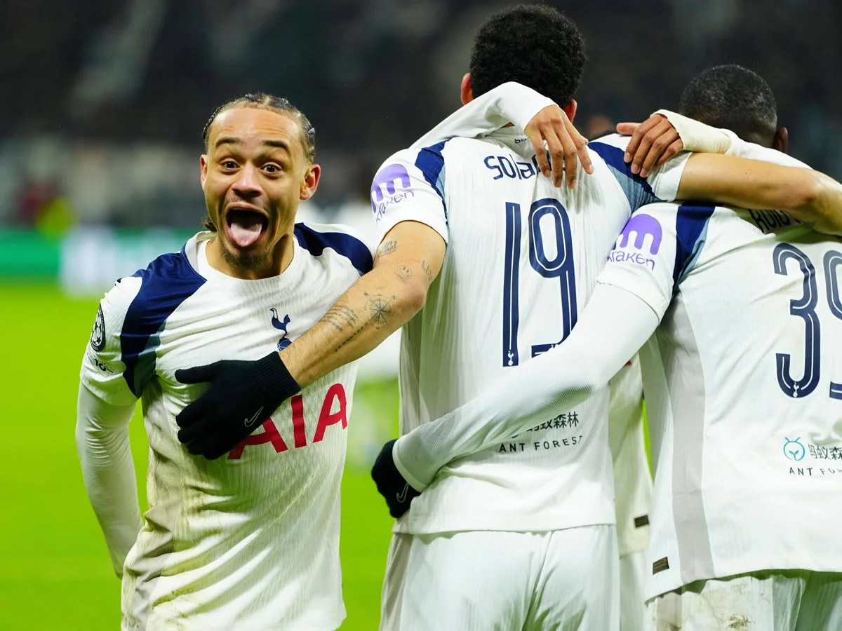 Unternimmt Bayern erneuten Versuch bei Xavi Simons?