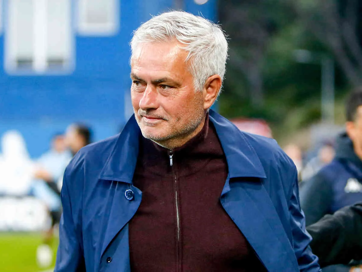 José Mourinho hat seinen Vertrag bei Real Madrid unterzeichnet