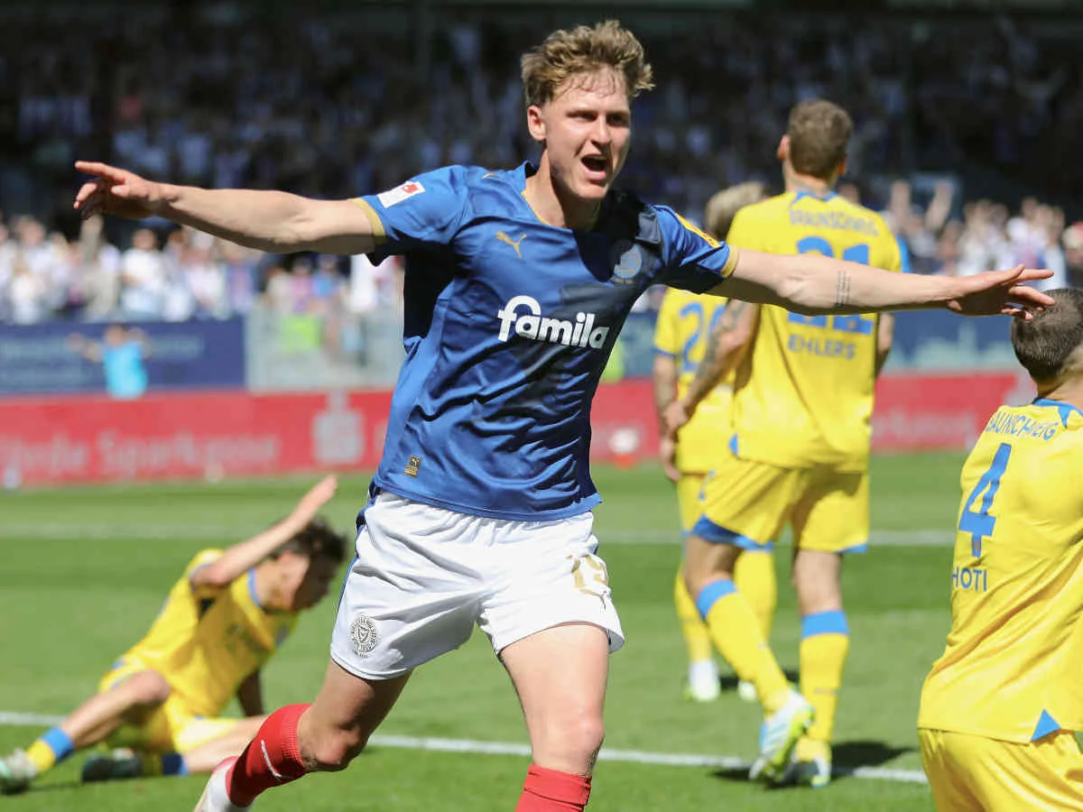Holstein Kiel-Stürmer Phil Harres könnte Alessandro Vogt in St. Gallen beerben