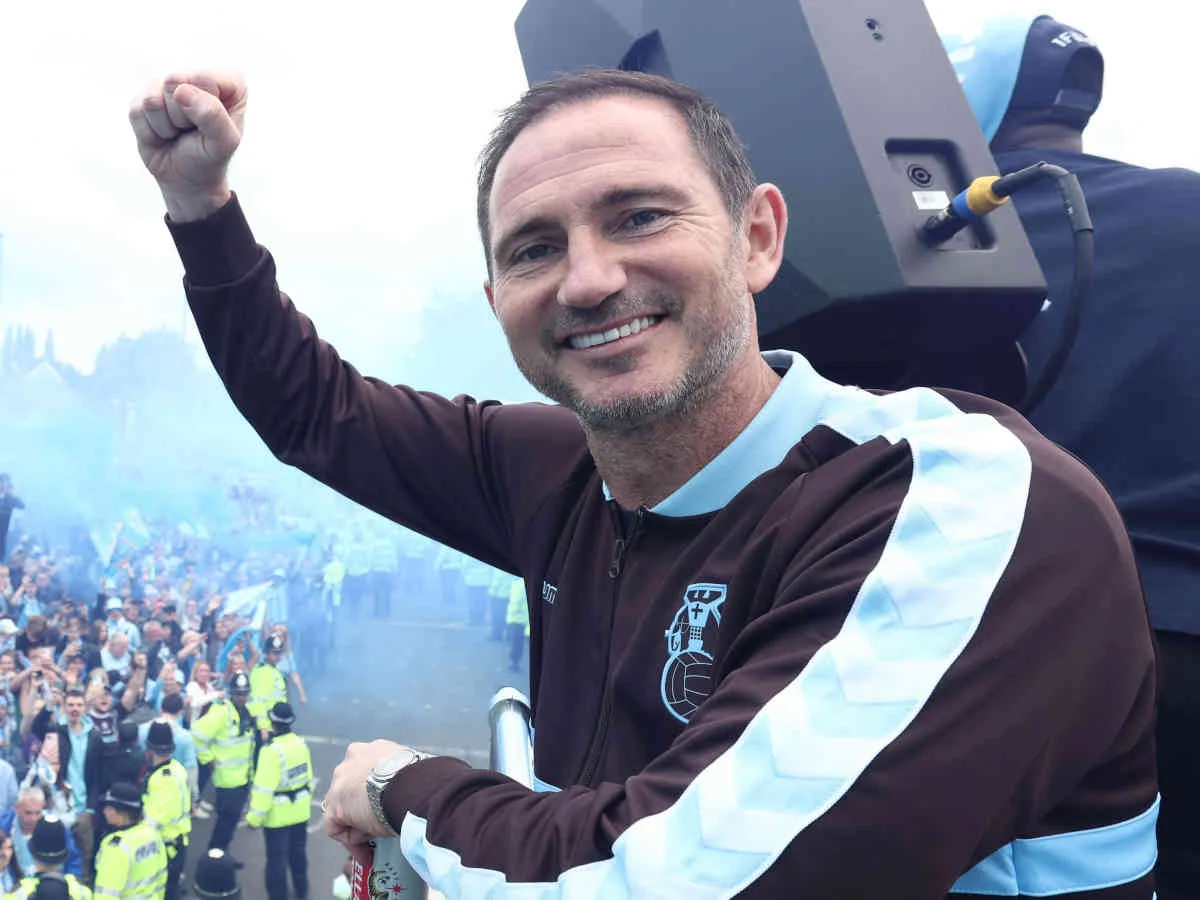 Frank Lampard unterschreibt einen neuen Vertrag