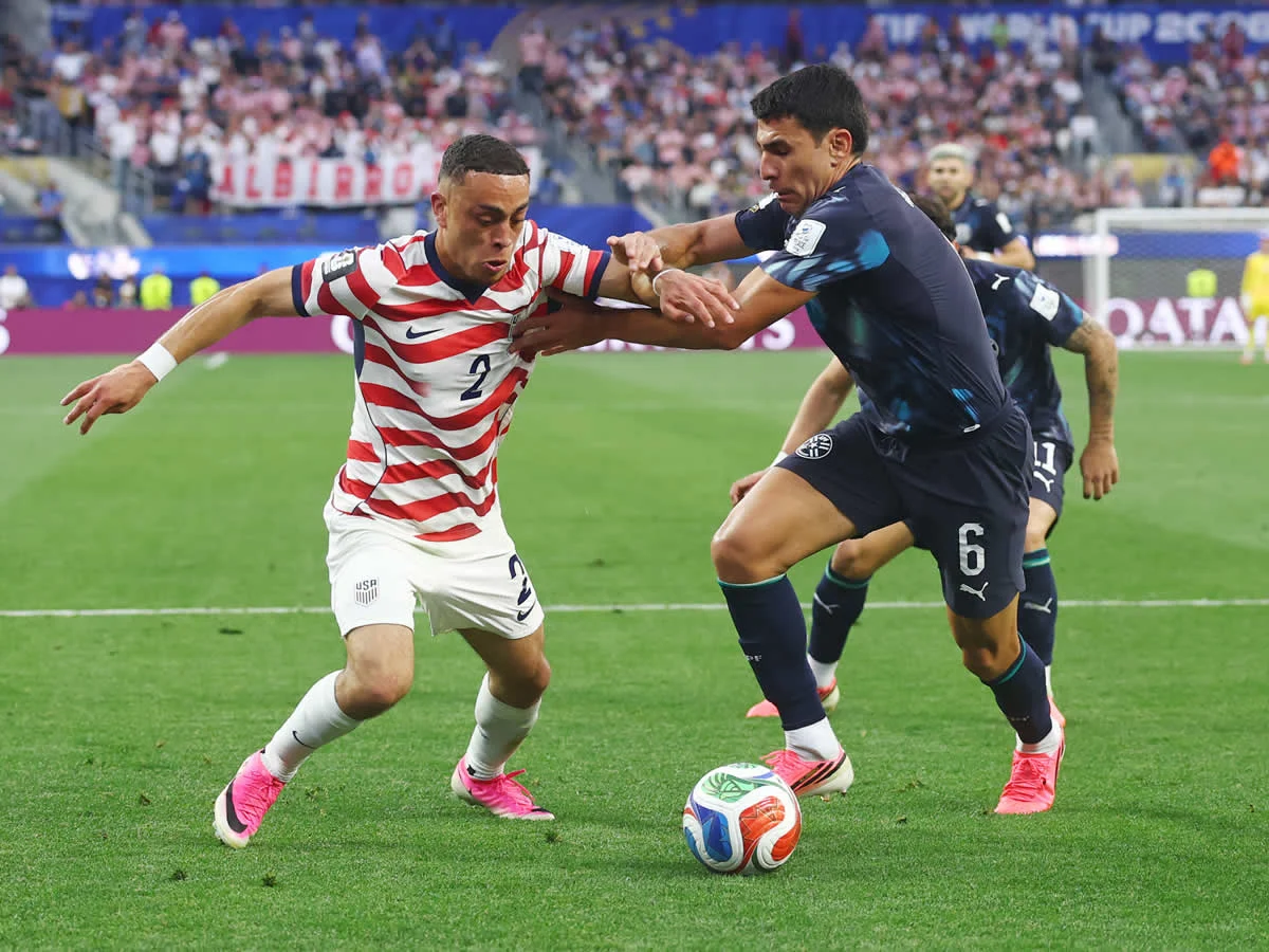 Sergiño Dest beim FC Bayern konkret auf der Liste