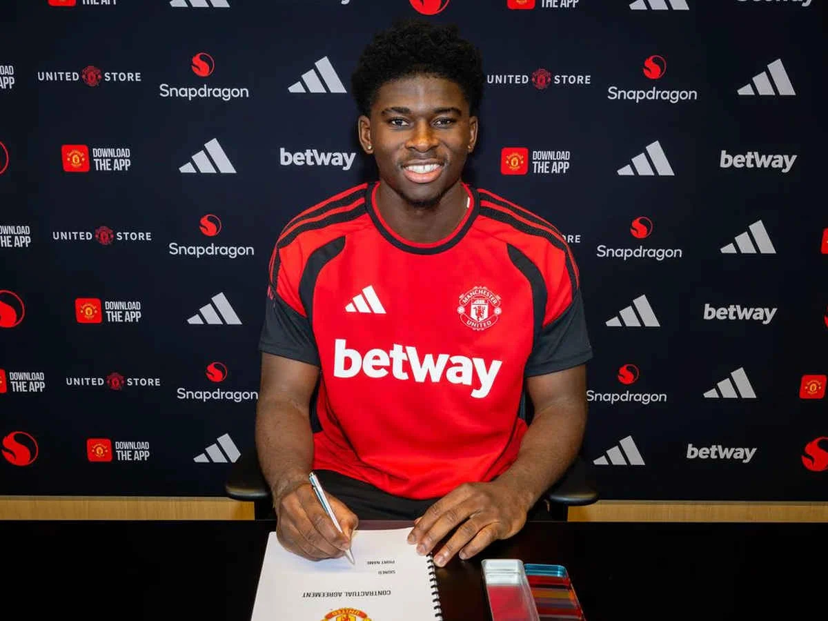 ManUtd bestätigt 82 Millionen Euro-Transfer von Carlos Baleba