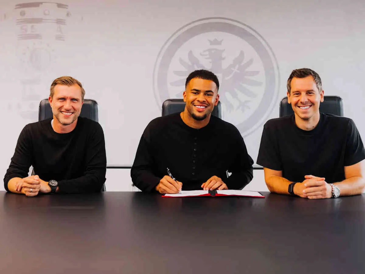 Eintracht Frankfurt bestätigt die Leihe von Noah Atubolu