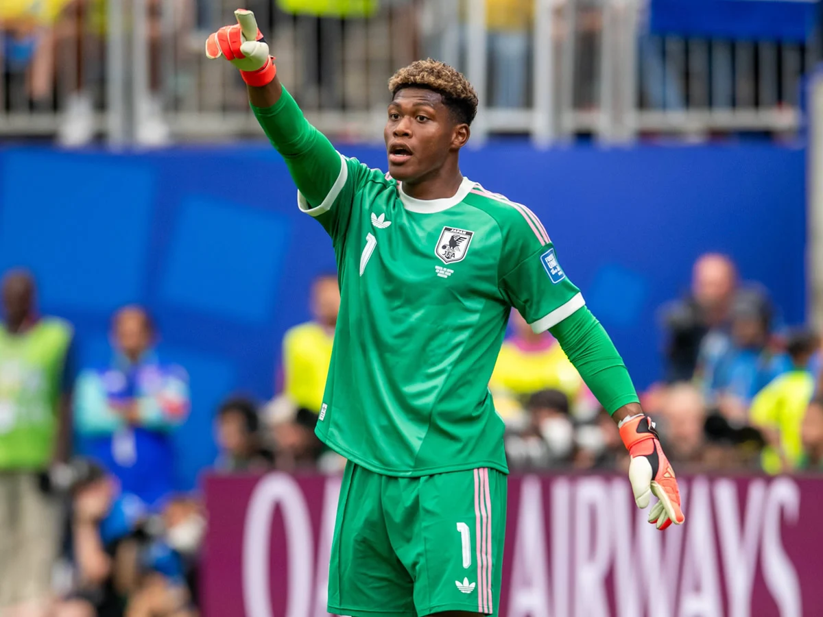 PSG erhöht Angebot für japanischen WM-Goalie