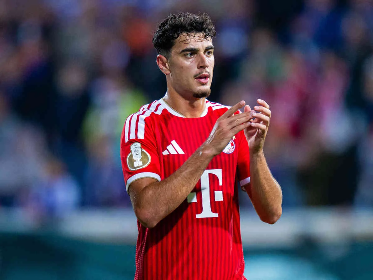 Der FC Bayern hat für Pavlovic mehr als 100 Millionen Euro abgelehnt