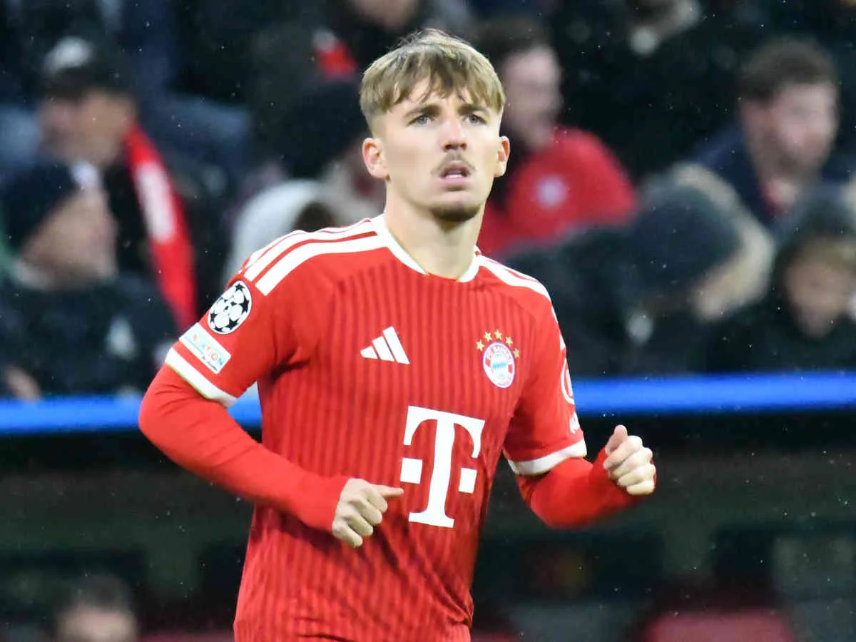 Lennart Karl muss beim FC Bayern erstmals unten durch