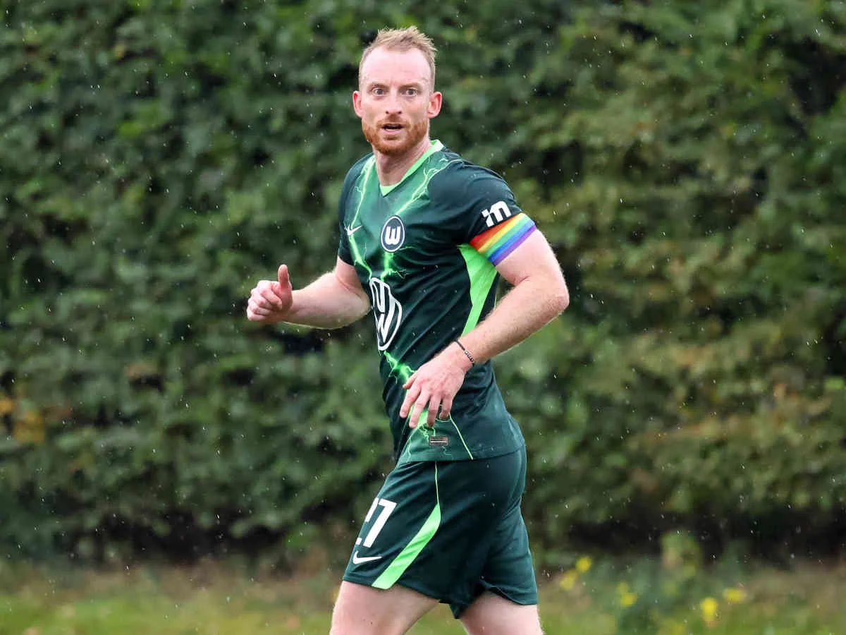 Wolfsburg-Kapitän Maximilian Arnold ist sauer