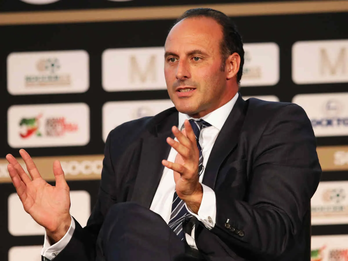 Ramon Vega fordert Gianni Infantino bei FIFA-Präsidentenwahl heraus